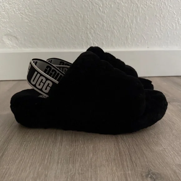 UGG Women’s Fluff Yeah Black Soft Fuzzy Slippers Size 7 - Picture 4 of 11